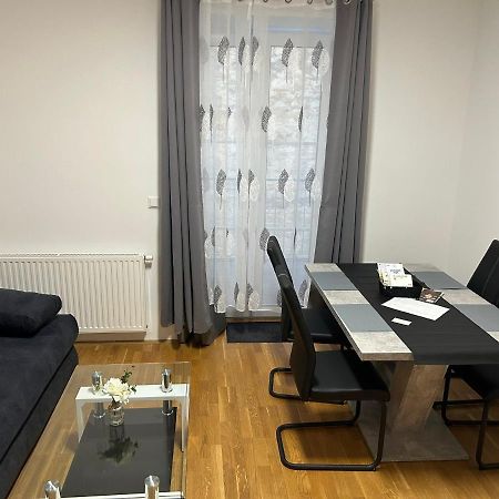 Paky Appartements 00322 Брукк-ан-дер-Лайта Экстерьер фото